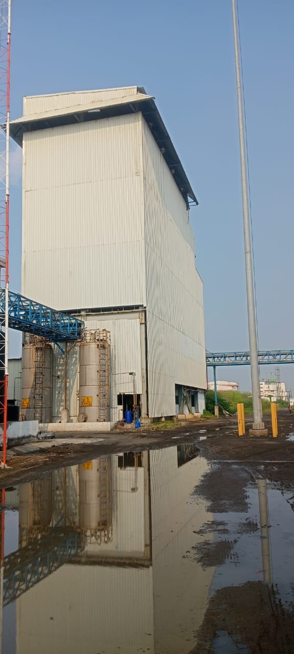 Plant Building & Tank Pad, Sterling Vinyl